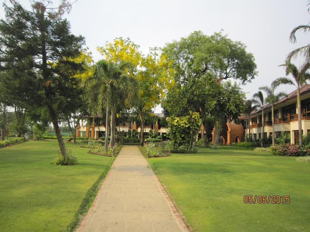 Aye Yar River View Resort Баган Екстер'єр фото